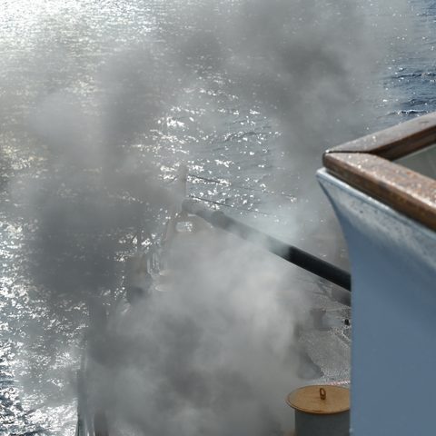 MK75 76mm艦砲砲座